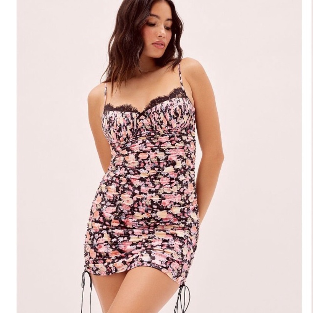 ❤️NWT For Love And Lemons Gardenia Mini Dress